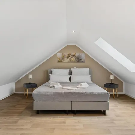Easyapartments Stilvoll Zentral Balkon Hauptbahnhof Netflix 130m2 *