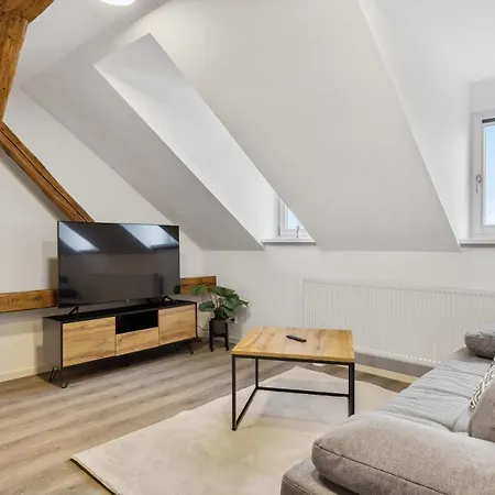 Apartment Easyapartments Stilvoll Zentral Balkon Hauptbahnhof Netflix 130m2 *